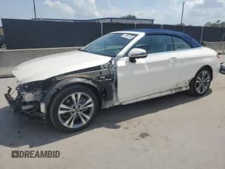 ✅ 2019 Mercedes-Benz C 300 • VIN: WDDWK8DB4KF796515 • Лот: 57394145. Опубликован ранее на Copart с пробегом 21 854 миль. Бесплатный доступ к архиву аукционных продаж из США и подробный отчёт об истории автомобиля на DreamBid. Изображение 1.