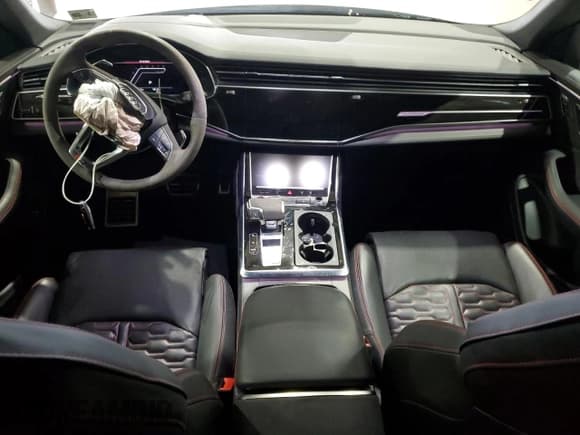 ✅ 2024 Audi RS Q8 • VIN: WU1ARBF19RD002702 • Lot: 60899685. Wystawiony na Copart z przebiegiem 22 124 mil. Bezpłatny archiwum sprzedaży aukcyjnych z USA i szczegółowy raport historii pojazdu na DreamBid. Zdjęcie 8.