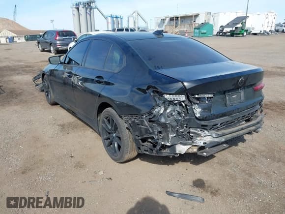 ✅ 2020 BMW 3 Series 330i xDrive • VIN: 3MW5R7J08L8B05749 • Lot: 42090208. Listed on IAAI with 94,913 mi. Free auction sales archive from the USA and detailed vehicle history report at DreamBid. Image 3.