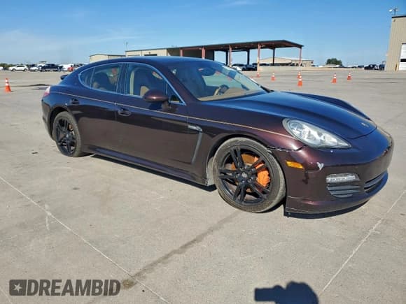 ✅ 2013 Porsche Panamera S • VIN: WP0AB2A76DL060231 • Lot: 91242245. Wystawiony na Copart z przebiegiem 143 044 mil. Bezpłatny archiwum sprzedaży aukcyjnych z USA i szczegółowy raport historii pojazdu na DreamBid. Zdjęcie 4.