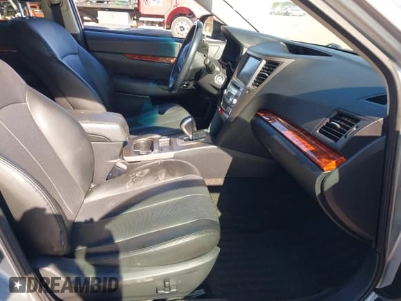 ✅ 2012 Subaru Outback Limited • VIN: 4S4BRBLC7C3212604 • Lot: 43604905. Listed on IAAI with Not provided. Free auction sales archive from the USA and detailed vehicle history report at DreamBid. Image 5.