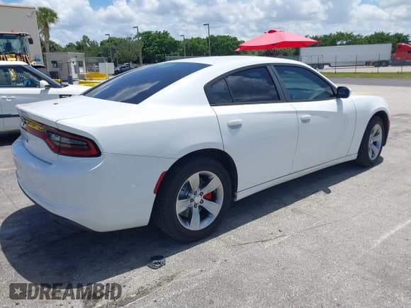 ✅ 2016 Dodge Charger Police • VIN: 2C3CDXAG7GH130082 • Lot: 42538389. Wystawiony na IAAI z przebiegiem 140 234 mil. Bezpłatny archiwum sprzedaży aukcyjnych z USA i szczegółowy raport historii pojazdu na DreamBid. Zdjęcie 4.