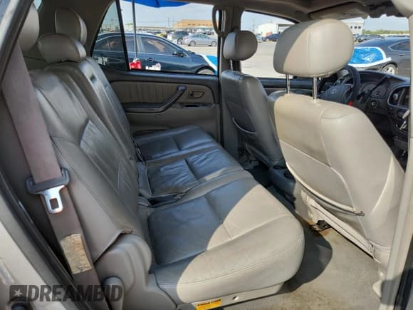 ✅ 2003 Toyota Sequoia Limited • VIN: 5TDBT48A13S197153 • Lot: 87469935. Listed on Copart with Not provided. Free auction sales archive from the USA and detailed vehicle history report at DreamBid. Image 11.