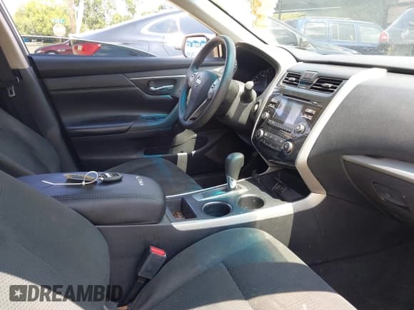 ✅ 2015 Nissan Altima SV • VIN: 1N4AL3AP9FC280877 • Lot: 43079625. Listed on IAAI with 189,639 mi. Free auction sales archive from the USA and detailed vehicle history report at DreamBid. Image 5.