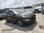 ✅ 2018 Hyundai Kona SEL • VIN: KM8K22AA9JU161748 • Лот: 67347203. Опубликован ранее на Copart с пробегом 64 679 миль. Бесплатный доступ к архиву аукционных продаж из США и подробный отчёт об истории автомобиля на DreamBid. Изображение 4.