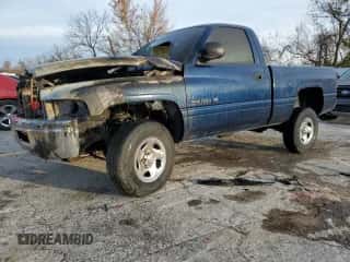 2001 Dodge 1500 с VIN 1B7HF16YX1S651985, выставлен на аукционе Copart как лот 79916294 с пробегом Не указан миль и Списание • Salvage title. История ставок и продаж доступна на DreamBid. Изображение 1.