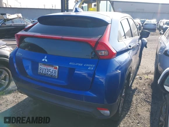 ✅ 2018 Mitsubishi Eclipse Cross ES • VIN: JA4AT3AA7JZ062037 • Лот: 43523335. Опубликован ранее на IAAI с пробегом 85 360 миль. Бесплатный доступ к архиву аукционных продаж из США и подробный отчёт об истории автомобиля на DreamBid. Изображение 4.