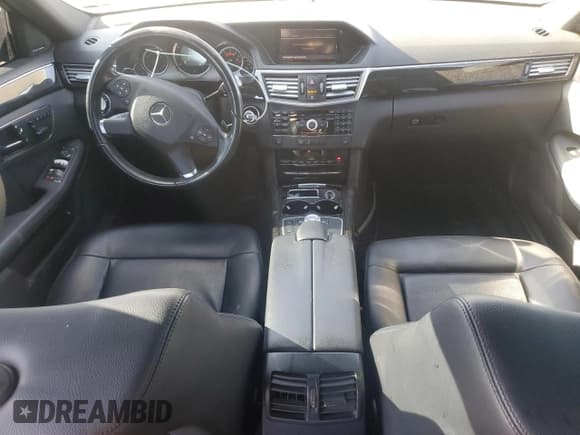 ✅ 2010 Mercedes-Benz E 350 Sport • VIN: WDDHF8HB1AA074521 • Lot: 93325365. Listed on Copart with 154,827 mi. Free auction sales archive from the USA and detailed vehicle history report at DreamBid. Image 8.