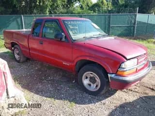 2003 Chevrolet S-10 LS с VIN 1GCCS19X738211635, выставлен на аукционе IAAI как лот 42700361 с пробегом Не указан миль и . История ставок и продаж доступна на DreamBid. Изображение 1.