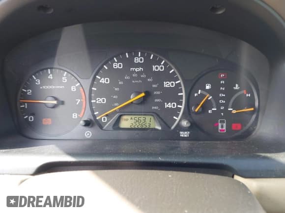 ✅ 1999 Honda Accord EX • VIN: JHMCG6674XC009811 • Lot: 43614903. Wystawiony na IAAI z przebiegiem 222 853 mil. Bezpłatny archiwum sprzedaży aukcyjnych z USA i szczegółowy raport historii pojazdu na DreamBid. Zdjęcie 7.