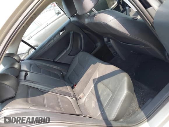 ✅ 2012 Volkswagen Jetta SE • VIN: 3VWDP7AJ6CM127542 • Lot: 42405701. Listed on IAAI with 137,240 mi. Free auction sales archive from the USA and detailed vehicle history report at DreamBid. Image 8.