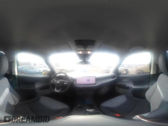 ✅ 2025 Ford Maverick XLT • VIN: 3FTTW8JA4SRA96574 • Lot: 43618168. Listed on IAAI with 3,172 mi. Free auction sales archive from the USA and detailed vehicle history report at DreamBid. Image 18.