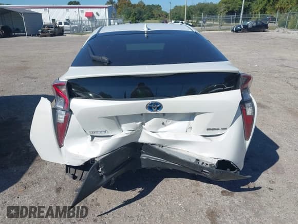 ✅ 2016 Toyota Prius Two • VIN: JTDKBRFU3G3009897 • Лот: 43438821. Опубликован ранее на IAAI с пробегом 128 266 миль. Бесплатный доступ к архиву аукционных продаж из США и подробный отчёт об истории автомобиля на DreamBid. Изображение 16.
