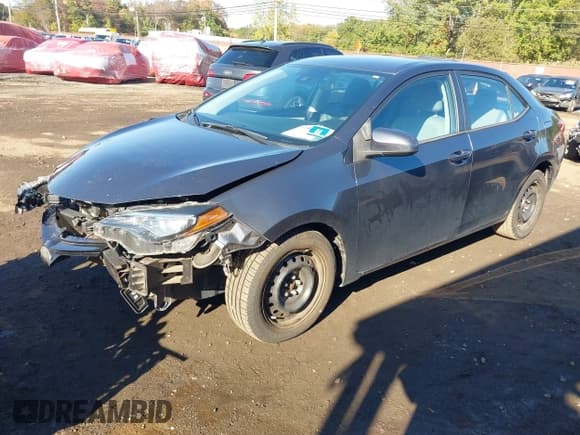 ✅ 2018 Toyota Corolla L • VIN: 2T1BURHE8JC114403 • Lot: 43407301. Listed on IAAI with 64,479 mi. Free auction sales archive from the USA and detailed vehicle history report at DreamBid. Image 2.