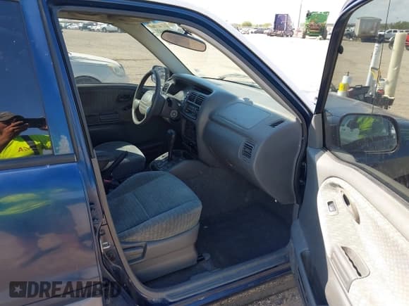✅ 2002 Suzuki Vitara JLS • VIN: 2S3TE52V226102190 • Lot: 43416421. Listed on IAAI with 127,735 mi. Free auction sales archive from the USA and detailed vehicle history report at DreamBid. Image 5.