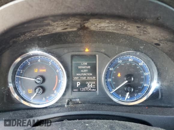 ✅ 2018 Toyota Corolla LE • VIN: 2T1BURHE0JC060272 • Лот: 89470505. Опубликован ранее на Copart с пробегом 128 704 миль. Бесплатный доступ к архиву аукционных продаж из США и подробный отчёт об истории автомобиля на DreamBid. Изображение 9.