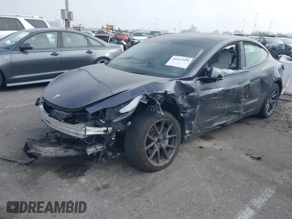 ✅ 2023 Tesla Model 3 • VIN: 5YJ3E1EAXPF658040 • Lot: 41657939. Wystawiony na IAAI z przebiegiem 39 268 mil. Bezpłatny archiwum sprzedaży aukcyjnych z USA i szczegółowy raport historii pojazdu na DreamBid. Zdjęcie 6.