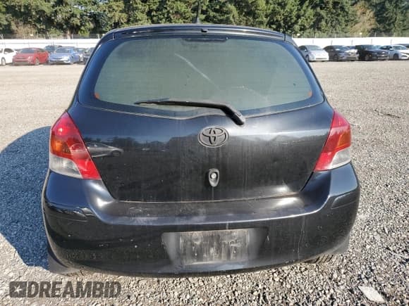 ✅ 2010 Toyota Yaris • VIN: JTDKT4K39A5313499 • Lot: 85370665. Wystawiony na Copart z przebiegiem Nie podano. Bezpłatny archiwum sprzedaży aukcyjnych z USA i szczegółowy raport historii pojazdu na DreamBid. Zdjęcie 6.
