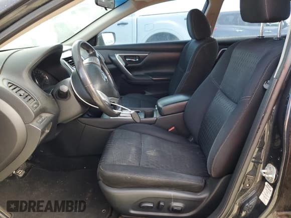 ✅ 2017 Nissan Altima SL • VIN: 1N4AL3AP9HC113700 • Lot: 92131635. Wystawiony na Copart z przebiegiem 197 083 mil. Bezpłatny archiwum sprzedaży aukcyjnych z USA i szczegółowy raport historii pojazdu na DreamBid. Zdjęcie 7.