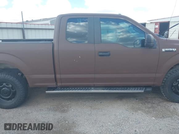 ✅ 2019 Ford F-150 XL • VIN: 1FTEX1EB6KKD58809 • Lot: 43369137. Listed on IAAI with 195,461 mi. Free auction sales archive from the USA and detailed vehicle history report at DreamBid. Image 13.