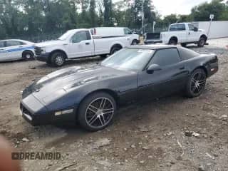 1990 Chevrolet Corvette с VIN 1G1YY2382L5117457, выставлен на аукционе Copart как лот 69363665 с пробегом 68 155 миль миль и Списание • Salvage title. История ставок и продаж доступна на DreamBid. Изображение 1.