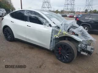 ✅ 2022 Tesla Model Y Long Range • VIN: 7SAYGAEEXNF515060 • Lot: 43556257. Wystawiony na IAAI z przebiegiem 91 271 mil. Bezpłatny archiwum sprzedaży aukcyjnych z USA i szczegółowy raport historii pojazdu na DreamBid. Zdjęcie 1.