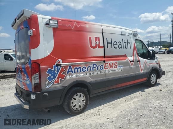 ✅ 2020 Ford Transit • VIN: 1FDBR1CGXLKA32150 • Lot: 69439025. Wystawiony na Copart z przebiegiem Nie podano. Bezpłatny archiwum sprzedaży aukcyjnych z USA i szczegółowy raport historii pojazdu na DreamBid. Zdjęcie 3.