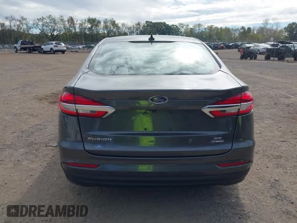 ✅ 2020 Ford Fusion SE • VIN: 3FA6P0LU4LR144956 • Лот: 43456033. Опубликован ранее на IAAI с пробегом 90 077 миль. Бесплатный доступ к архиву аукционных продаж из США и подробный отчёт об истории автомобиля на DreamBid. Изображение 16.