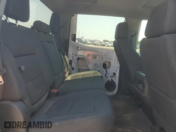 ✅ 2021 Chevrolet Silverado 1500 LT Trail Boss • VIN: 3GCPYFED6MG430493 • Lot: 67214564. Wystawiony na Copart z przebiegiem 68 391 mil. Bezpłatny archiwum sprzedaży aukcyjnych z USA i szczegółowy raport historii pojazdu na DreamBid. Zdjęcie 10.