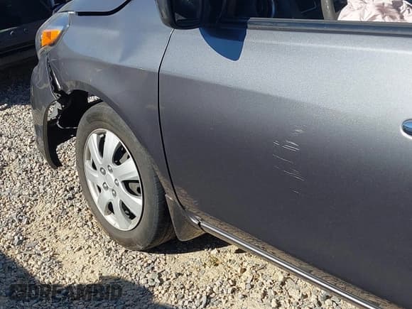 ✅ 2018 Nissan Versa SV • VIN: 3N1CN7AP1JL858958 • Lot: 43698876. Listed on IAAI with 119,827 mi. Free auction sales archive from the USA and detailed vehicle history report at DreamBid. Image 14.