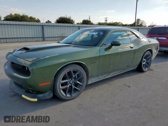 ✅ 2023 Dodge Challenger R/T • VIN: 2C3CDZBT2PH668857 • Лот: 84926115. Опубликован ранее на Copart с пробегом 18 818 миль. Бесплатный доступ к архиву аукционных продаж из США и подробный отчёт об истории автомобиля на DreamBid. Изображение 1.