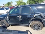 ✅ 2019 Toyota 4Runner SR5 • VIN: JTEBU5JR9K5714251 • Lot: 42248602. Wystawiony na IAAI z przebiegiem 64 925 mil. Bezpłatny archiwum sprzedaży aukcyjnych z USA i szczegółowy raport historii pojazdu na DreamBid. Zdjęcie 14.