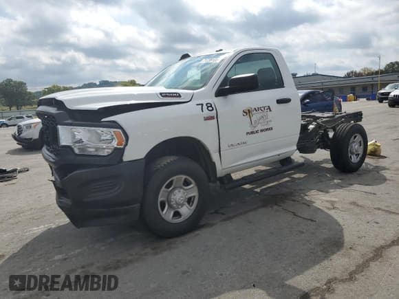 ✅ 2022 Ram 2500 • VIN: 3C7WR5AJ8NG237863 • Lot: 71239105. Wystawiony na Copart z przebiegiem 31 390 mil. Bezpłatny archiwum sprzedaży aukcyjnych z USA i szczegółowy raport historii pojazdu na DreamBid. Zdjęcie 1.