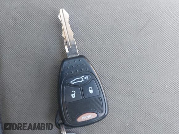 ✅ 2009 Dodge Avenger SE • VIN: 1B3LC46B29N562844 • Lot: 41775995. Wystawiony na IAAI z przebiegiem 142 570 mil. Bezpłatny archiwum sprzedaży aukcyjnych z USA i szczegółowy raport historii pojazdu na DreamBid. Zdjęcie 11.