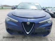 ✅ 2018 Alfa Romeo Stelvio Ti • VIN: ZASFAKBN2J7B60649 • Lot: 42407109. Wystawiony na IAAI z przebiegiem 81 260 mil. Bezpłatny archiwum sprzedaży aukcyjnych z USA i szczegółowy raport historii pojazdu na DreamBid. Zdjęcie 12.