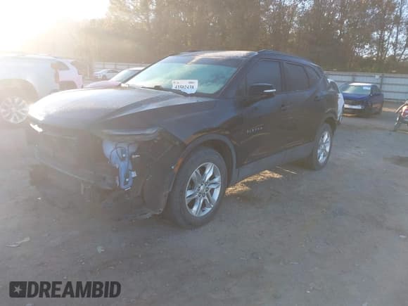 ✅ 2021 Chevrolet Blazer LT • VIN: 3GNKBJRS5MS504076 • Лот: 43502438. Опубликован ранее на IAAI с пробегом 111 264 миль. Бесплатный доступ к архиву аукционных продаж из США и подробный отчёт об истории автомобиля на DreamBid. Изображение 2.