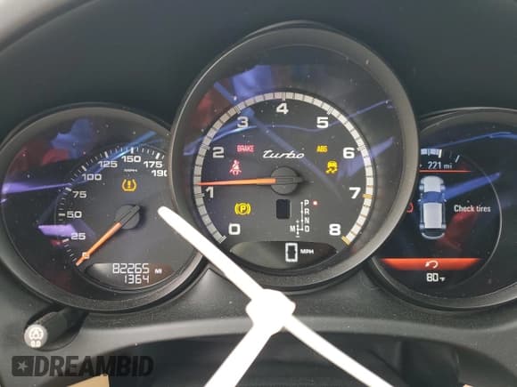 ✅ 2017 Porsche Macan Turbo • VIN: WP1AF2A57HLB60670 • Lot: 49687025. Listed on Copart with 82,265 mi. Free auction sales archive from the USA and detailed vehicle history report at DreamBid. Image 9.