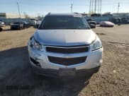 ✅ 2009 Chevrolet Traverse LS • VIN: 1GNER13D29S123176 • Lot: 87045525. Wystawiony na Copart z przebiegiem 89 451 mil. Bezpłatny archiwum sprzedaży aukcyjnych z USA i szczegółowy raport historii pojazdu na DreamBid. Zdjęcie 5.