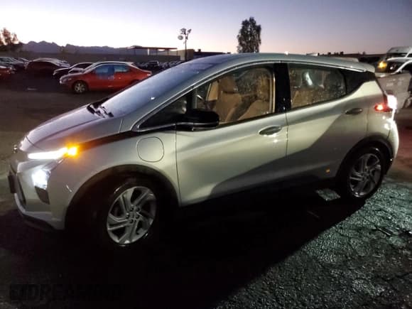 ✅ 2023 Chevrolet Bolt EV 1LT • VIN: 1G1FW6S04P4192513 • Lot: 83825224. Wystawiony na Copart z przebiegiem 26 912 mil. Bezpłatny archiwum sprzedaży aukcyjnych z USA i szczegółowy raport historii pojazdu na DreamBid. Zdjęcie 1.
