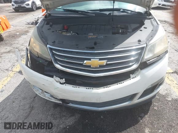 ✅ 2013 Chevrolet Traverse LT • VIN: 1GNKRGKD2DJ164106 • Lot: 42949803. Wystawiony na IAAI z przebiegiem 320 345 mil. Bezpłatny archiwum sprzedaży aukcyjnych z USA i szczegółowy raport historii pojazdu na DreamBid. Zdjęcie 6.