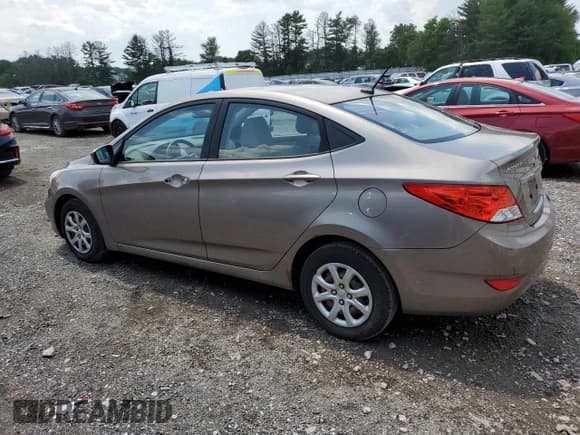 ✅ 2013 Hyundai Accent GLS • VIN: KMHCT4AE0DU302338 • Lot: 60175755. Listed on Copart with 143,450 mi. Free auction sales archive from the USA and detailed vehicle history report at DreamBid. Image 2.