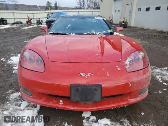 2006 Chevrolet Corvette z VIN 1G1YY26U865118996, wystawiony jako Copart lot #82340634 z przebiegiem Nie podano mil oraz Szkoda całkowita • Salvage title. Historia ofert i sprzedaży dostępna na DreamBid. Obrazek 5.
