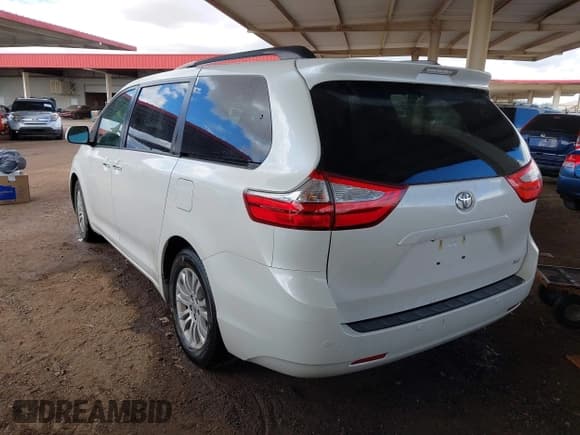 ✅ 2016 Toyota Sienna XLE • VIN: 5TDYK3DC0GS762593 • Lot: 41769173. Listed on IAAI with 71,869 mi. Free auction sales archive from the USA and detailed vehicle history report at DreamBid. Image 3.
