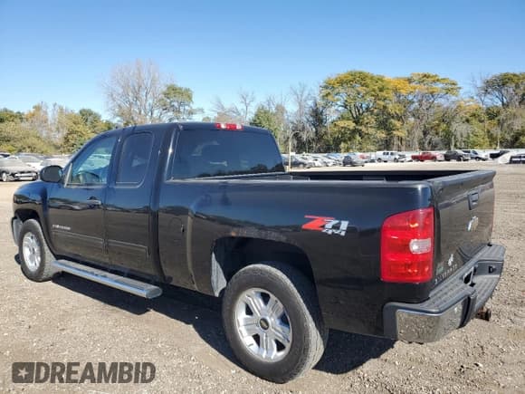 ✅ 2011 Chevrolet Silverado 1500 LT • VIN: 1GCRKSE34BZ256267 • Lot: 76383234. Listed on Copart with 238,721 mi. Free auction sales archive from the USA and detailed vehicle history report at DreamBid. Image 2.