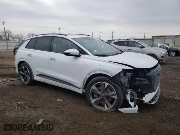 ✅ 2023 Audi Q4 e-tron Premium Plus • VIN: WA1L2BFZ2PP004698 • Lot: 46815125. Listed on Copart with 31,820 mi. Free auction sales archive from the USA and detailed vehicle history report at DreamBid. Image 4.