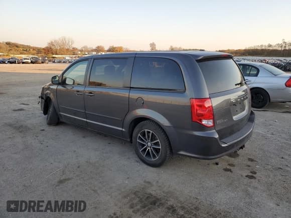 ✅ 2015 Dodge Grand Caravan SE • VIN: 2C4RDGBG4FR523325 • Lot: 91250245. Wystawiony na Copart z przebiegiem 83 132 mil. Bezpłatny archiwum sprzedaży aukcyjnych z USA i szczegółowy raport historii pojazdu na DreamBid. Zdjęcie 2.