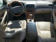 ✅ 2001 Lexus ES 300 • VIN: JT8BF28G210322000 • Lot: 62610505. Listed on Copart with 208,557 mi. Free auction sales archive from the USA and detailed vehicle history report at DreamBid. Image 8.