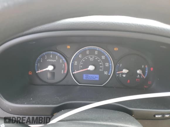 ✅ 2007 Hyundai Santa Fe GLS • VIN: 5NMSG73D17H032977 • Lot: 74603004. Listed on Copart with 180,052 mi. Free auction sales archive from the USA and detailed vehicle history report at DreamBid. Image 9.