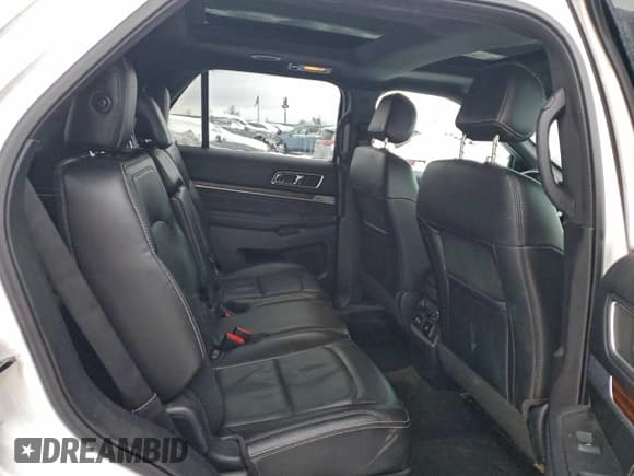 ✅ 2016 Ford Explorer Limited • VIN: 1FM5K8F86GGC55812 • Лот: 94234615. Опубликован ранее на Copart с пробегом 140 230 миль. Бесплатный доступ к архиву аукционных продаж из США и подробный отчёт об истории автомобиля на DreamBid. Изображение 11.