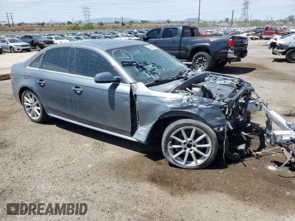 ✅ 2014 Audi A4 Premium Plus • VIN: WAUEFAFL7EN017011 • Lot: 69467965. Wystawiony na Copart z przebiegiem 118 284 mil. Bezpłatny archiwum sprzedaży aukcyjnych z USA i szczegółowy raport historii pojazdu na DreamBid. Zdjęcie 4.